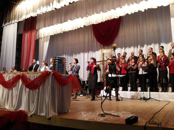 Служіння Хвали та Поклоніння